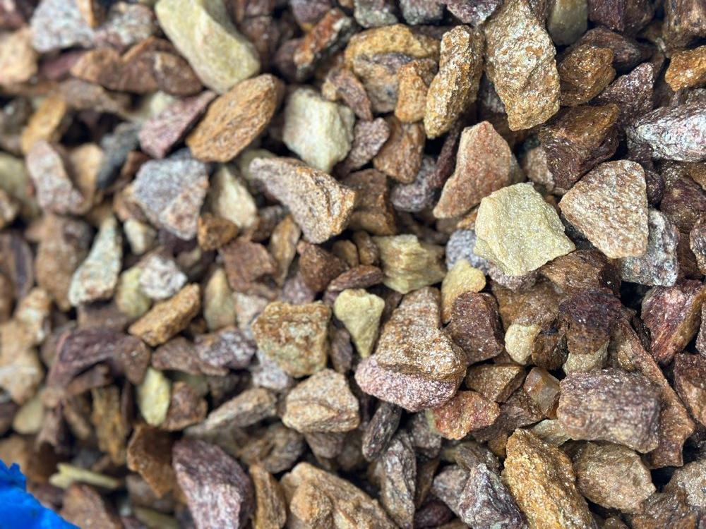 Златолит персиковый декоративная каменная крошка купить в Ярославле