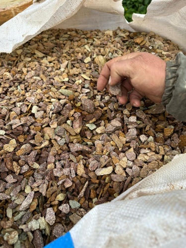 Златолит персиковый декоративная каменная крошка купить в Ярославле