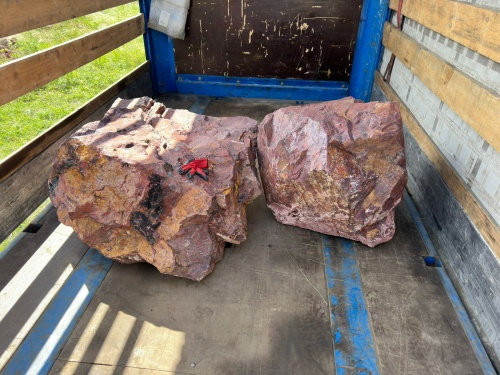 Ландшафтные глыбы красно-фиолетовые 200-1000 килограмм купить в Ярославле