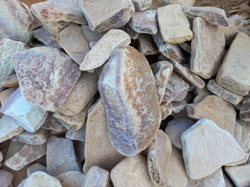 Златолит жёлтый, жёлто-зелёный глыбки и валуны для ланшафтного дизайна купить в Ярославле