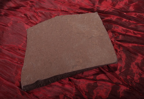 Плитняк лемезит бордовый для цоколя 1,5-2 см купить в Ярославле