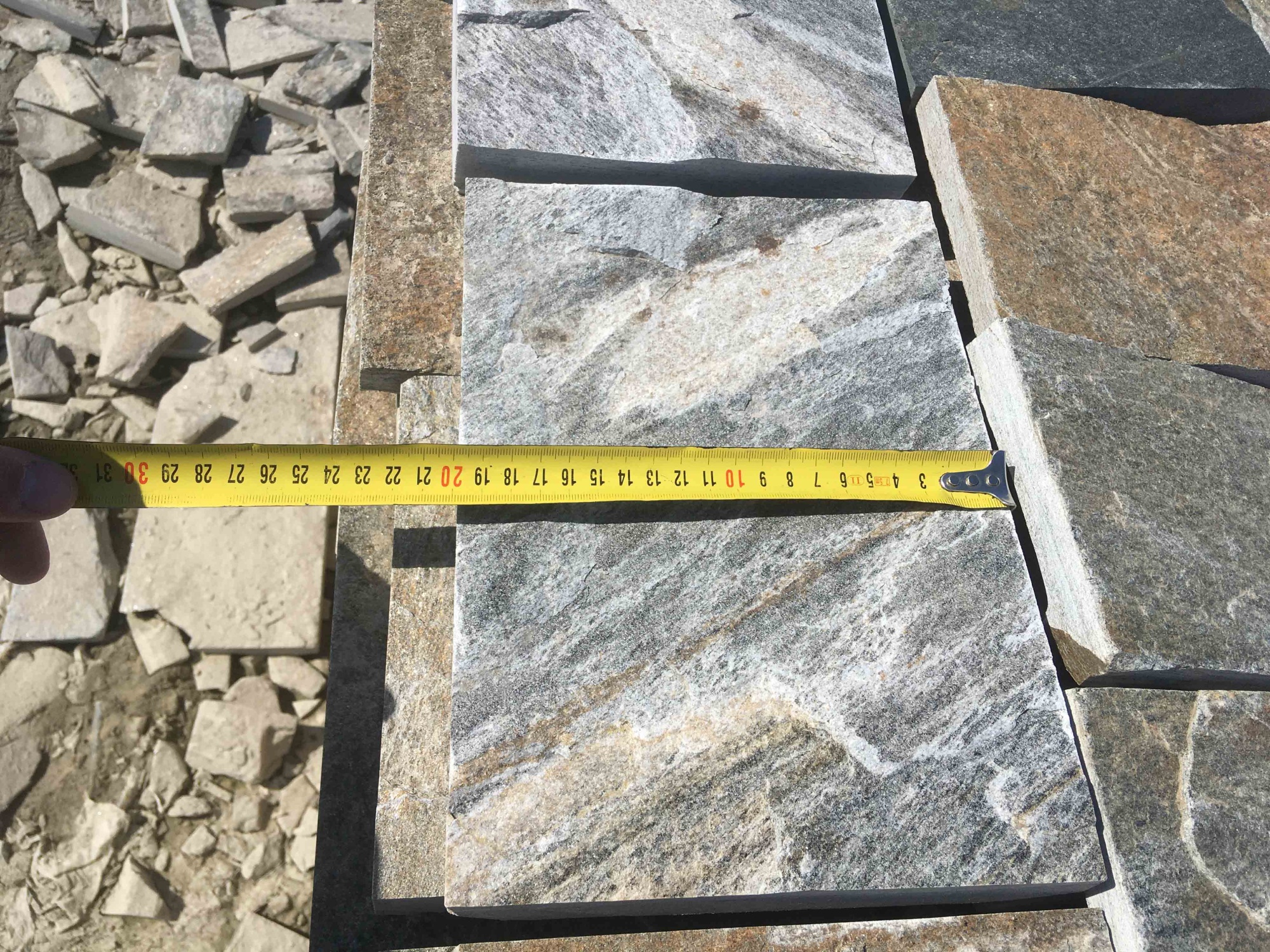 Плитка пилёная златолит Уральский для фасада купить в Ярославле