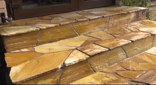 Плитняк златолит жёлтый золотистый для отмостки купить в Ярославле