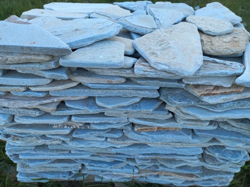 Плитняк златолит зелёный галтованный для цоколя купить в Ярославле