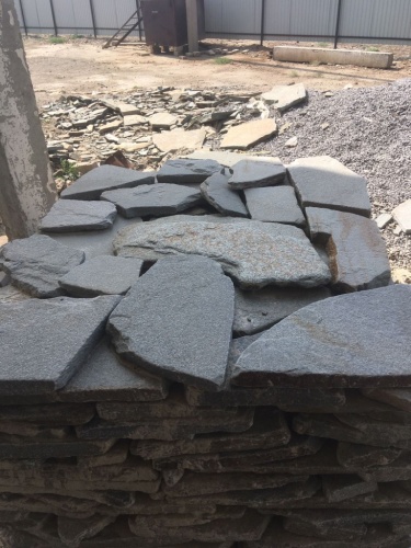 Златолит серебристый галтованный для цоколя купить в Ярославле